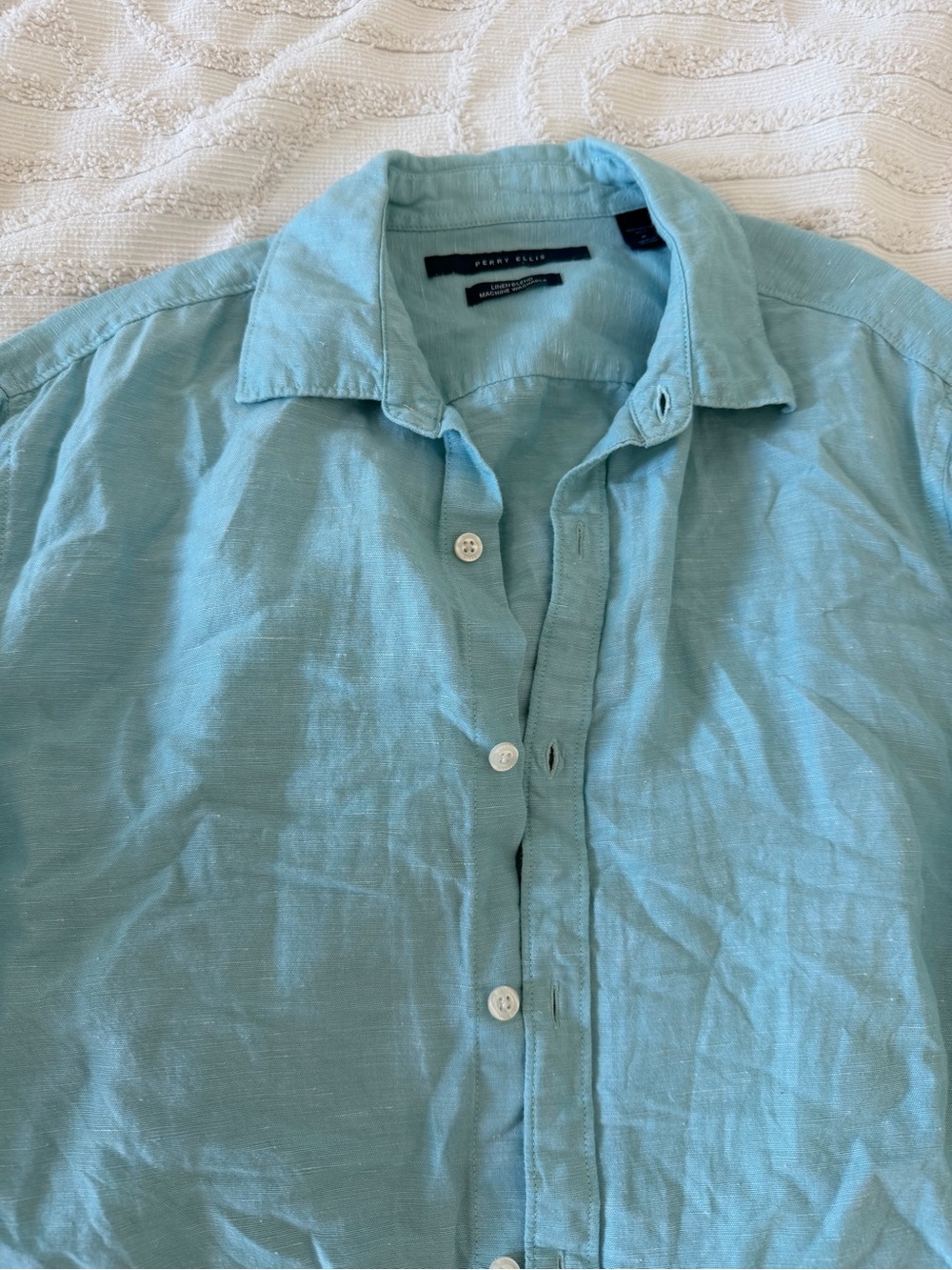 Perry Ellis Men's Light Aqua Button-Down Casual Shirt